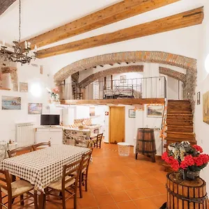 025-la-casa-di-esmeralda.hotelitalianriviera.com/
